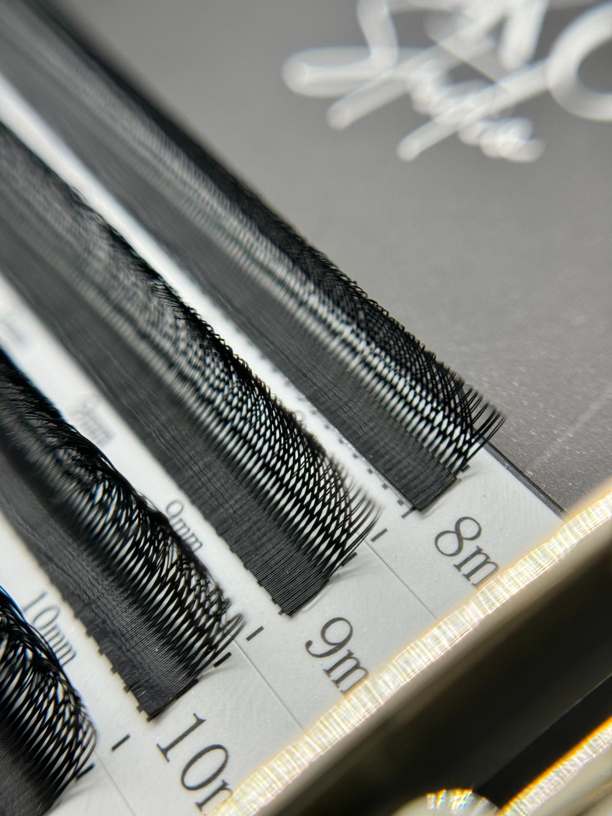 YY .07 D  image 1